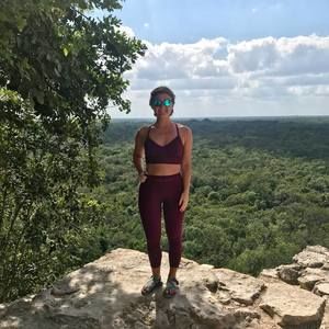 Meet your Posher, Hayley